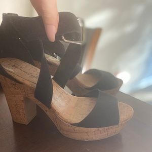 Super comfy black  wedge heels